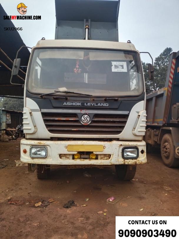 ASHOK LEYLAND 10 WHEEL TIPPER